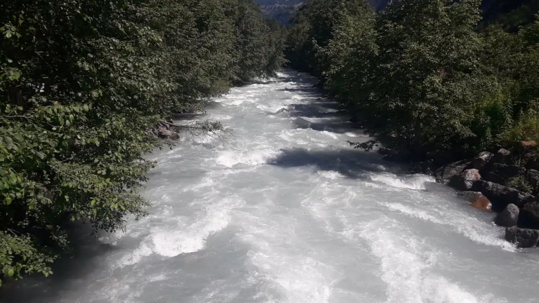 Lauterbrunnen Staubbach Waterfall Cloy Pier — Happy Tour Switzerland (15)