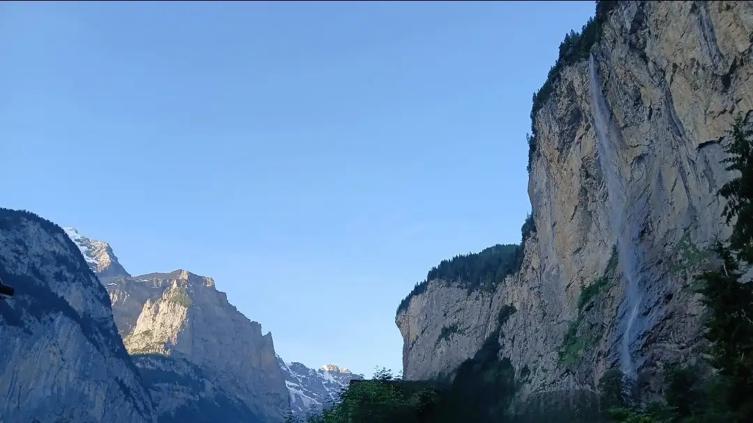2 Waterfall Lauterbrunnen With Cloy Option Early Express Bern, Thun — Happy Tour Switzerland (5)