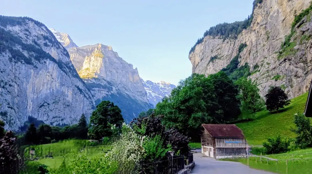 2 Waterfall Lauterbrunnen With Cloy Option Early Express Bern, Thun — Happy Tour Switzerland (4)