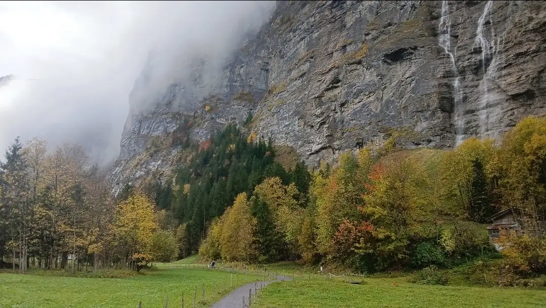3 Waterfall + Cloy Pier + Lake Bern, Thun — Happy Tour Switzerland (35)