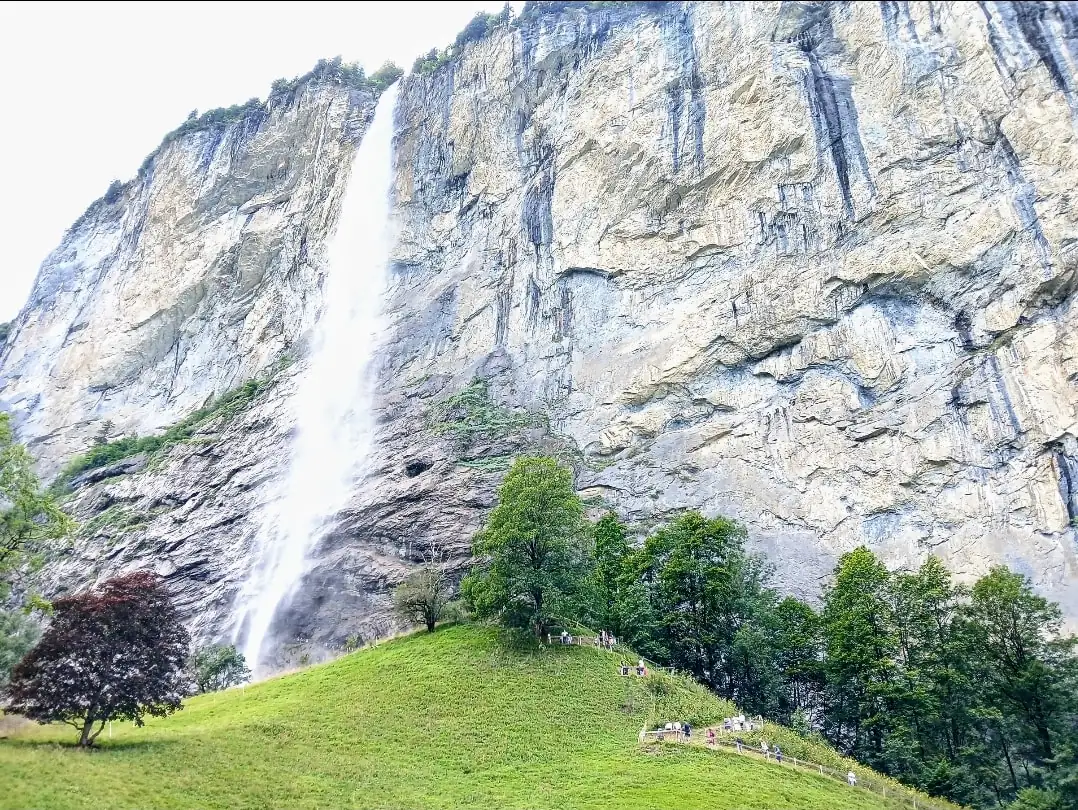 3 Waterfall + Cloy Pier + Lake Bern, Thun — Happy Tour Switzerland (13)