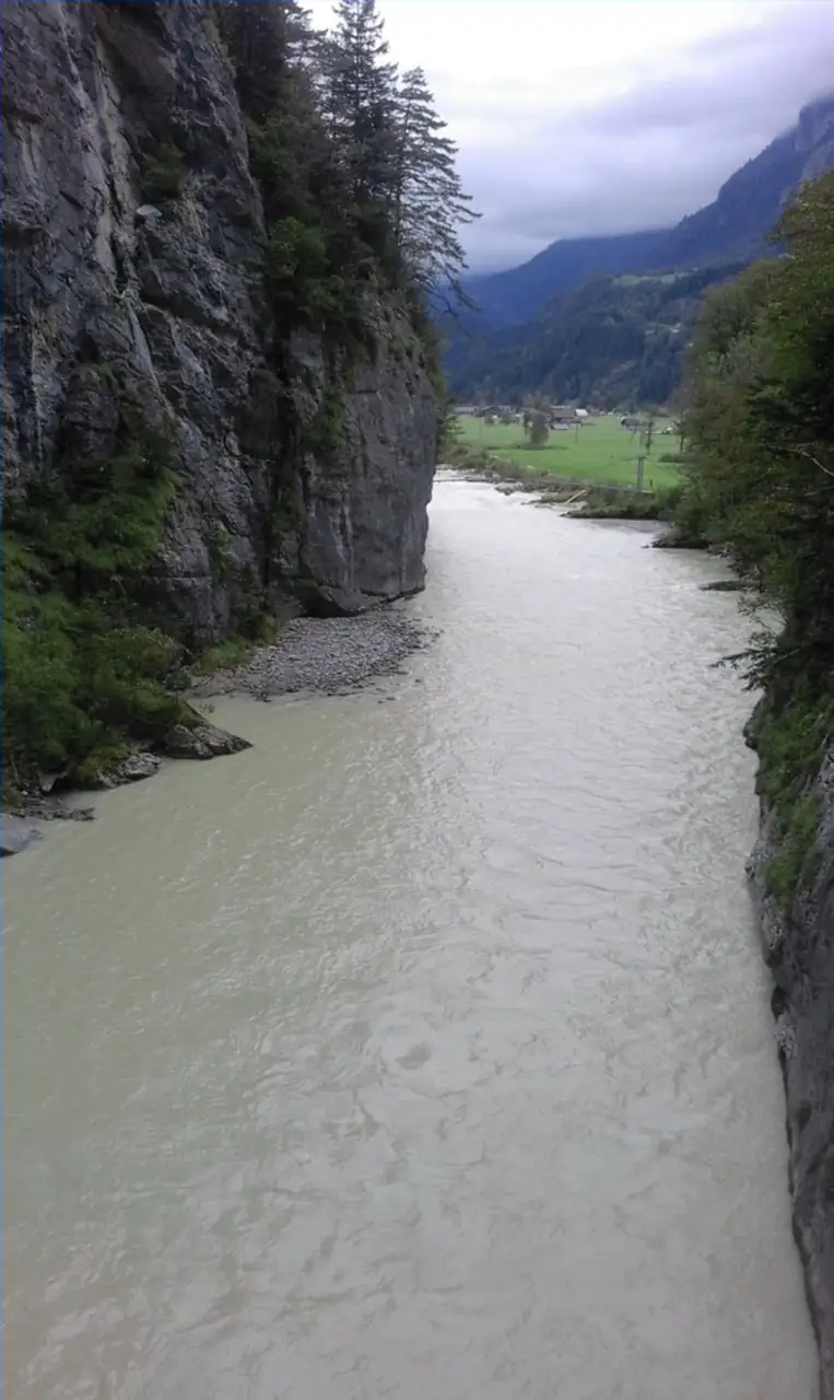 Aare Gorge Mini Grand Canyon Express — Happy Tour Switzerland (12)