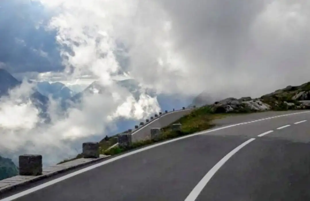 Andermatt To Interlaken One Way Private Tour — Other / Surprise private tour, Switzerland