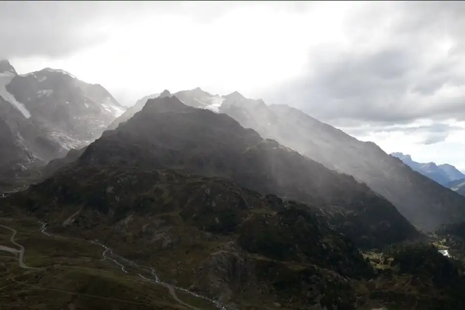 Andermatt To Interlaken One Way Private — Happy Tour Switzerland (5)