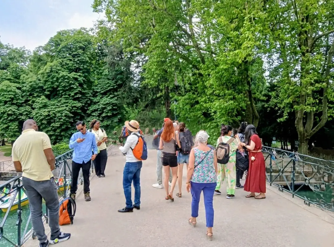 Annecy France: Venice Of The Alps Tour Geneva — Happy Tour Switzerland (31)
