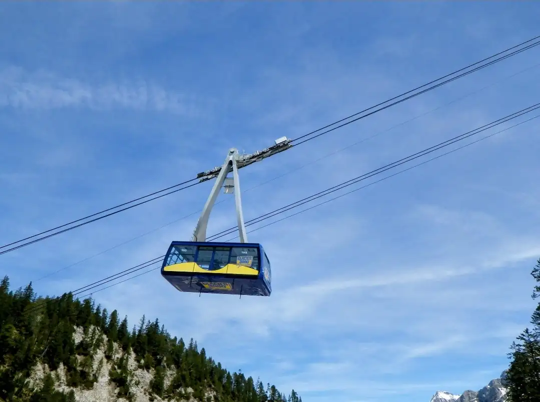 Bollywood + Gstaad + Glacier 3000 Bern, Thun — Happy Tour Switzerland (28)