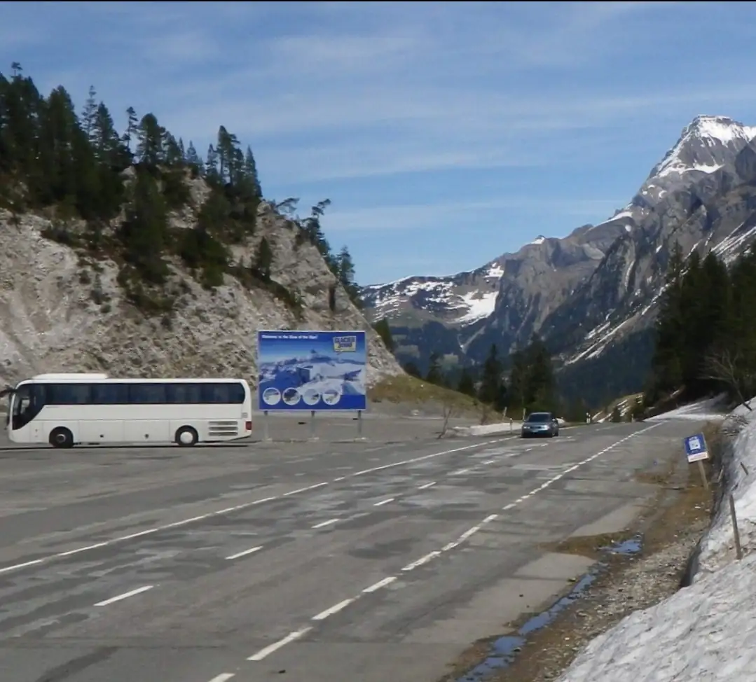 Bollywood + Gstaad + Glacier 3000 Bern, Thun — Happy Tour Switzerland (25)
