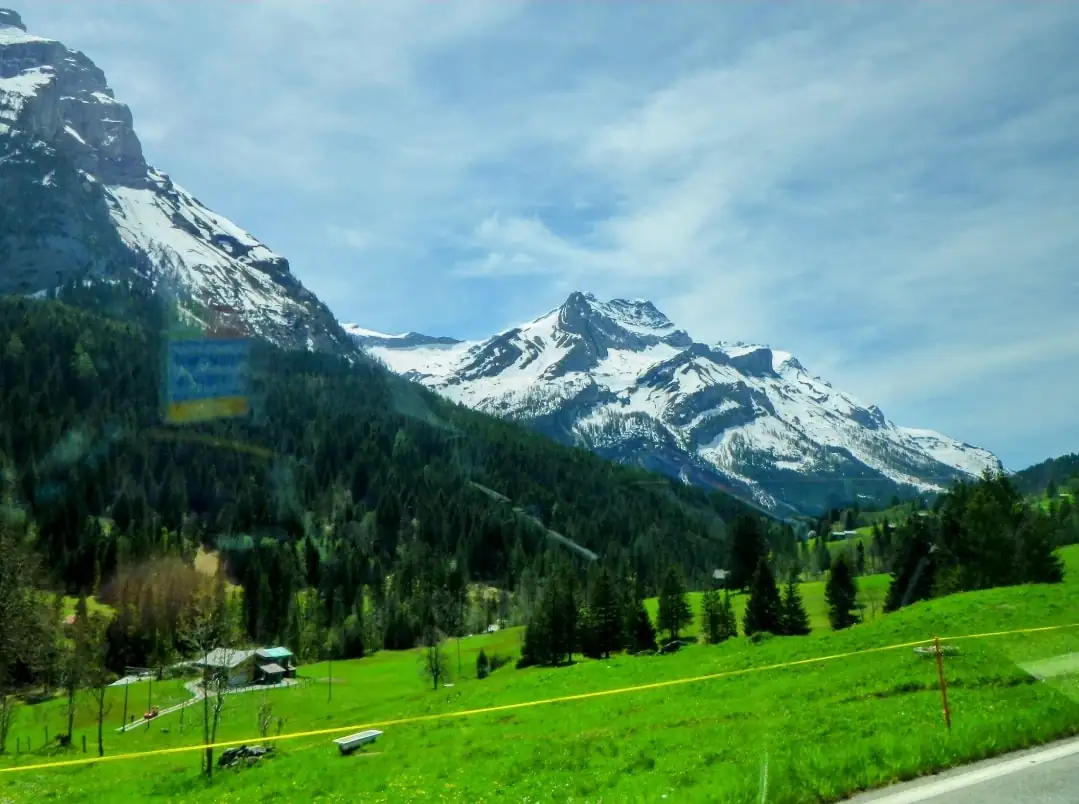 Bollywood + Gstaad + Glacier 3000 Bern, Thun — Happy Tour Switzerland (21)