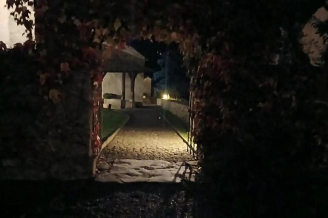 Castle Spiez By Nite Scary Sightseeing — Happy Tour Switzerland (15)