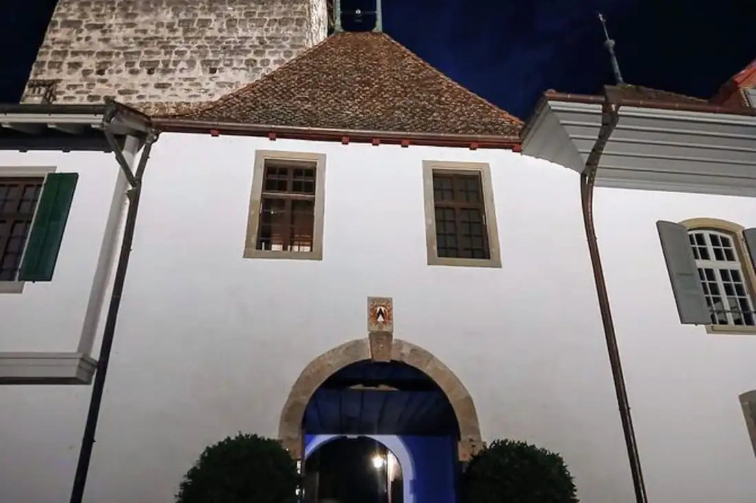 Castle Spiez By Nite Scary Sightseeing — Happy Tour Switzerland (5)