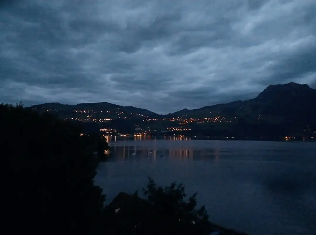 Castle By Nite Spiez — Happy Tour Switzerland (19)