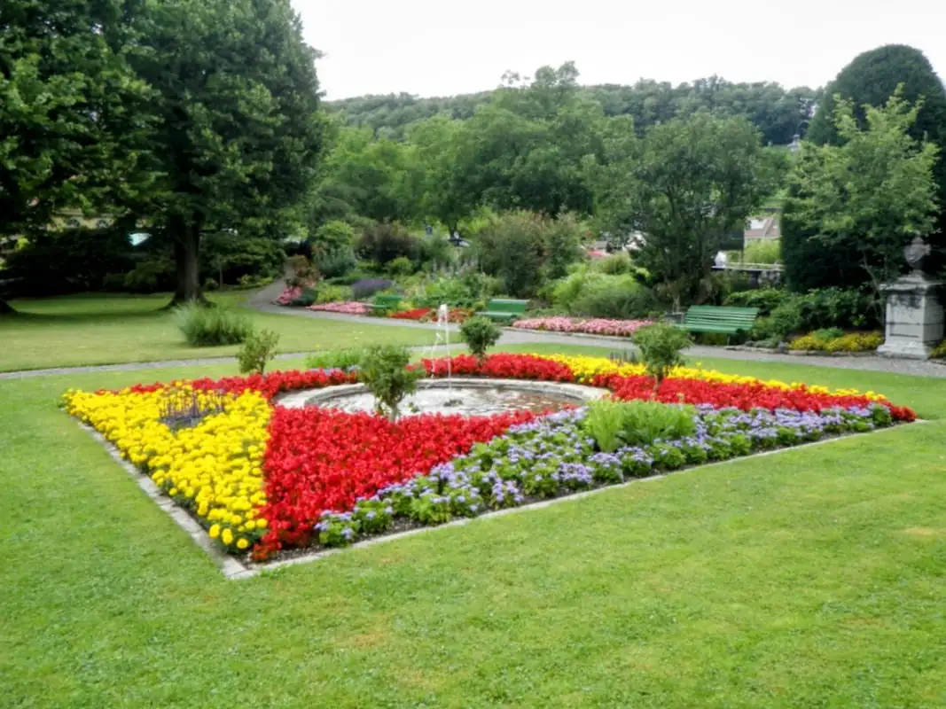 Chocolate Factory Old Town Bern Castle — Happy Tour Switzerland (50)