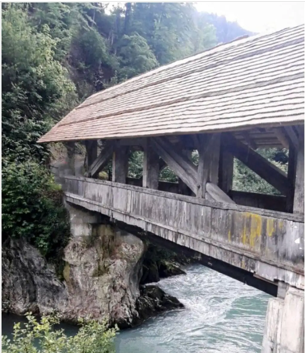 Chocolate Factory Tour Bern, Thun — Happy Tour Switzerland (8)