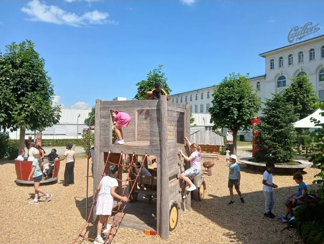 Chocolate Factory Tour Bern, Thun — Happy Tour Switzerland (18)