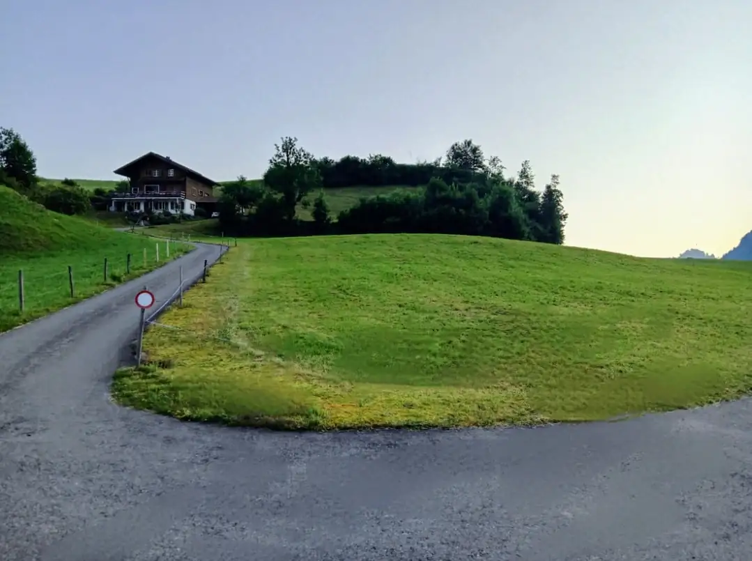 Cloy Crash Landing On You All Movie Locations Tour Bern, Thun — Happy Tour Switzerland (13)