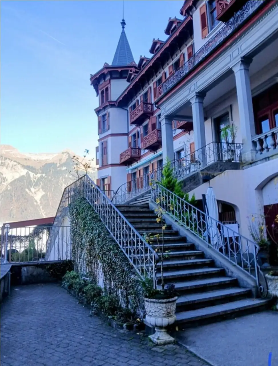 Cloy Crash Landing On You All — Happy Tour Switzerland (49)