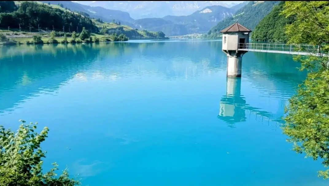 Cloy Crash Landing On You All Movie Sites Location From Bern Thun Spiez — Lakes private tour, Switzerland