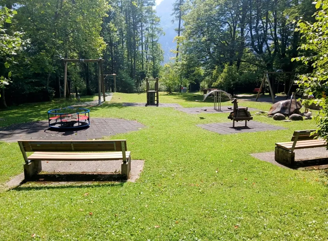 Cloy Crash Landing On You All Movie Sites Location From Bern Thun Spiez Bern — Happy Tour Switzerland (35)