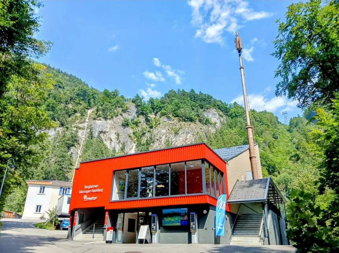 Cloy Crash Landing On You All Movie Sites Location From Bern Thun Spiez Bern — Happy Tour Switzerland (34)