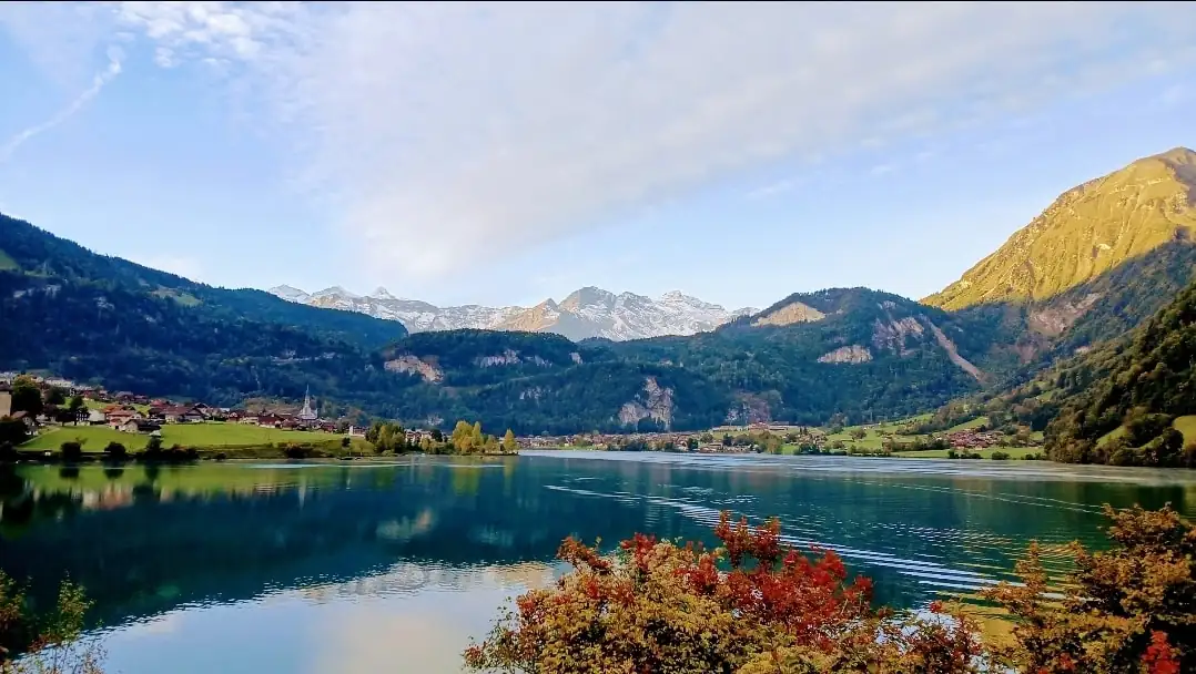 Cloy Crash Landing On You All Movie Sites Location From Bern Thun Spiez Bern — Happy Tour Switzerland (19)