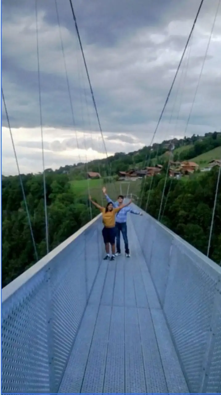 Cloy Pier Iseltwald + Cloy Hanging Bridge Interlaken Tour — CLOY / Crash Landing private tour, Switzerland