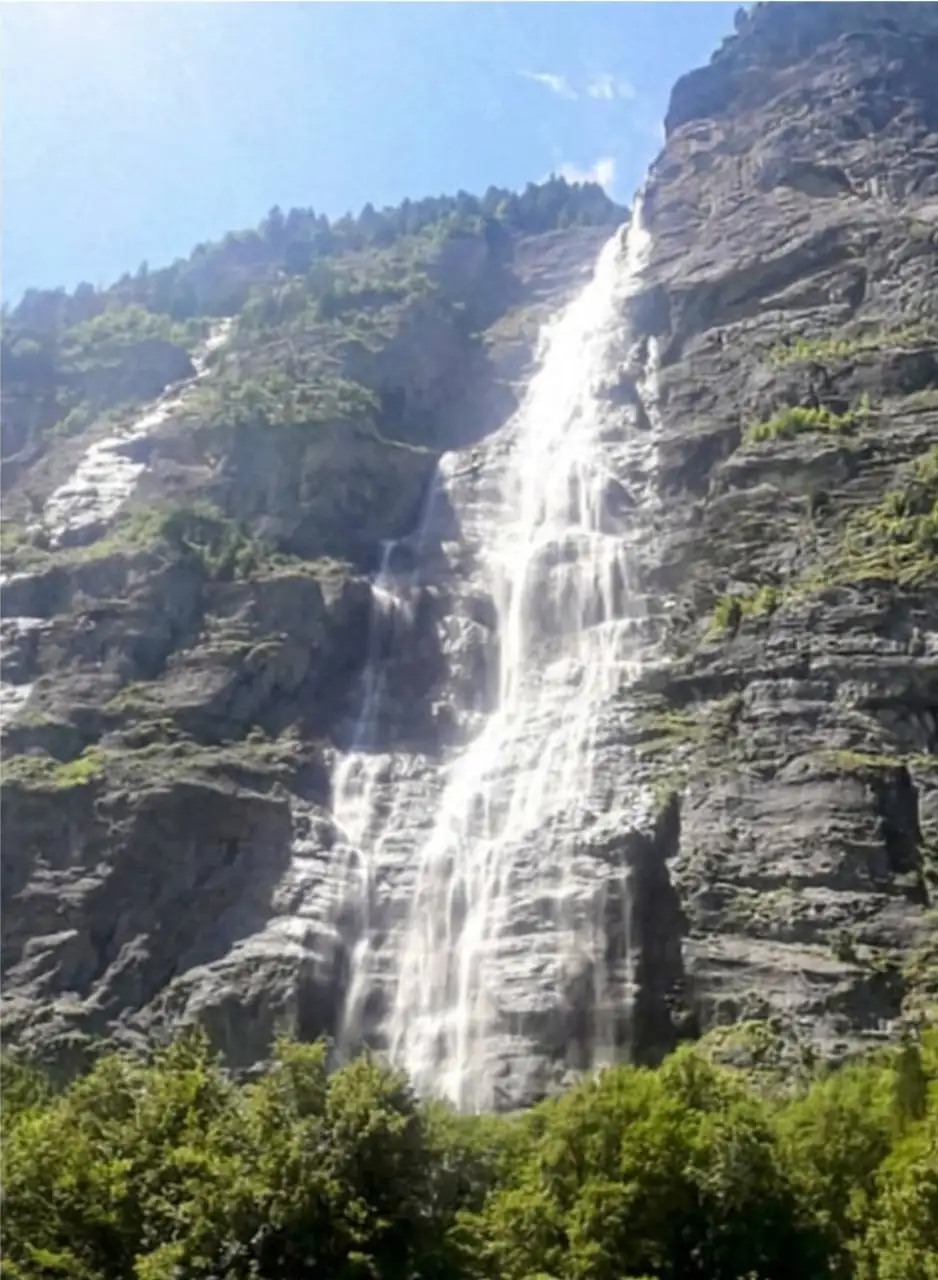 Cloy Pier Iseltwald + Hangbridge Sigriswil + Lauterbrunnen + Waterfalls Bern, Thun — Happy Tour Switzerland (37)