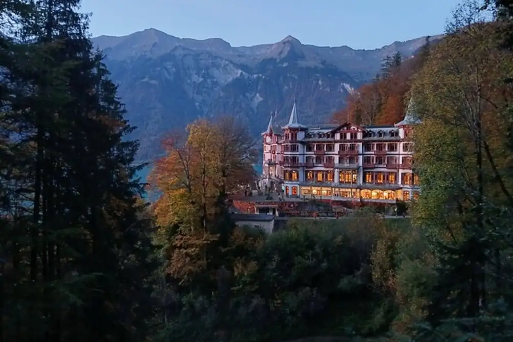 Giessbach Iseltwald Cloy — Happy Tour Switzerland (18)