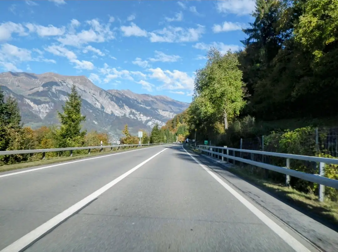 Goto: Milano Milan Mxp Private Bern, Thun — Happy Tour Switzerland (2)
