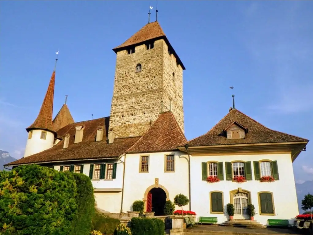 Zermatt Lucern Lungern Cloy Iseltwald Interlaken — Happy Tour Switzerland (16)