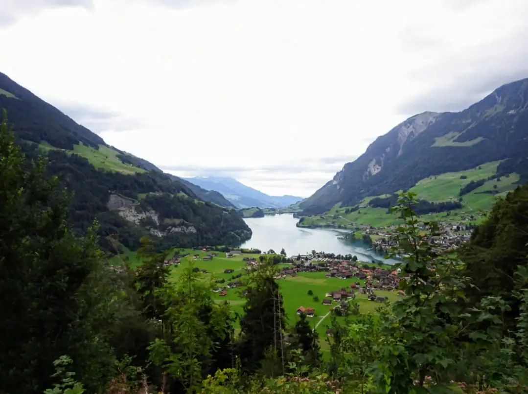 Zermatt Lucern Lungern Cloy Iseltwald Interlaken — Happy Tour Switzerland (6)