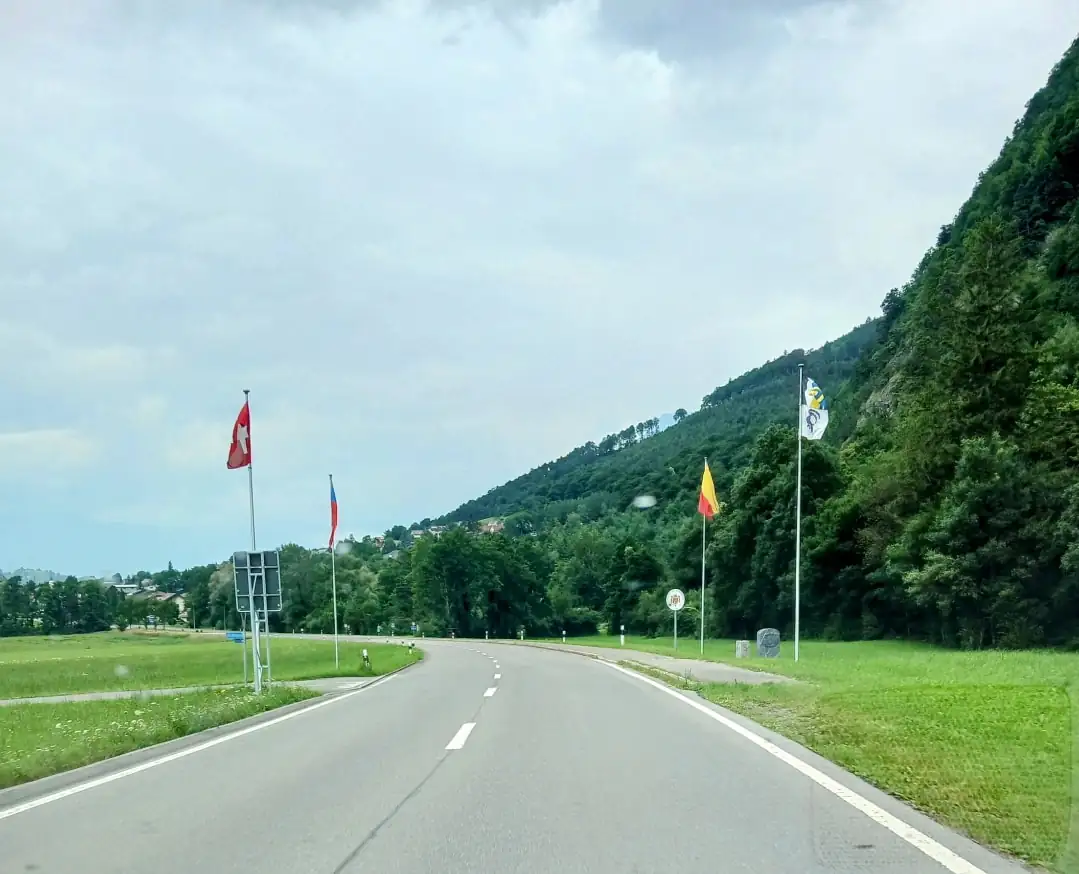 Heidi Land Tour With Vaduz From Zurich Zurich — Happy Tour Switzerland (51)