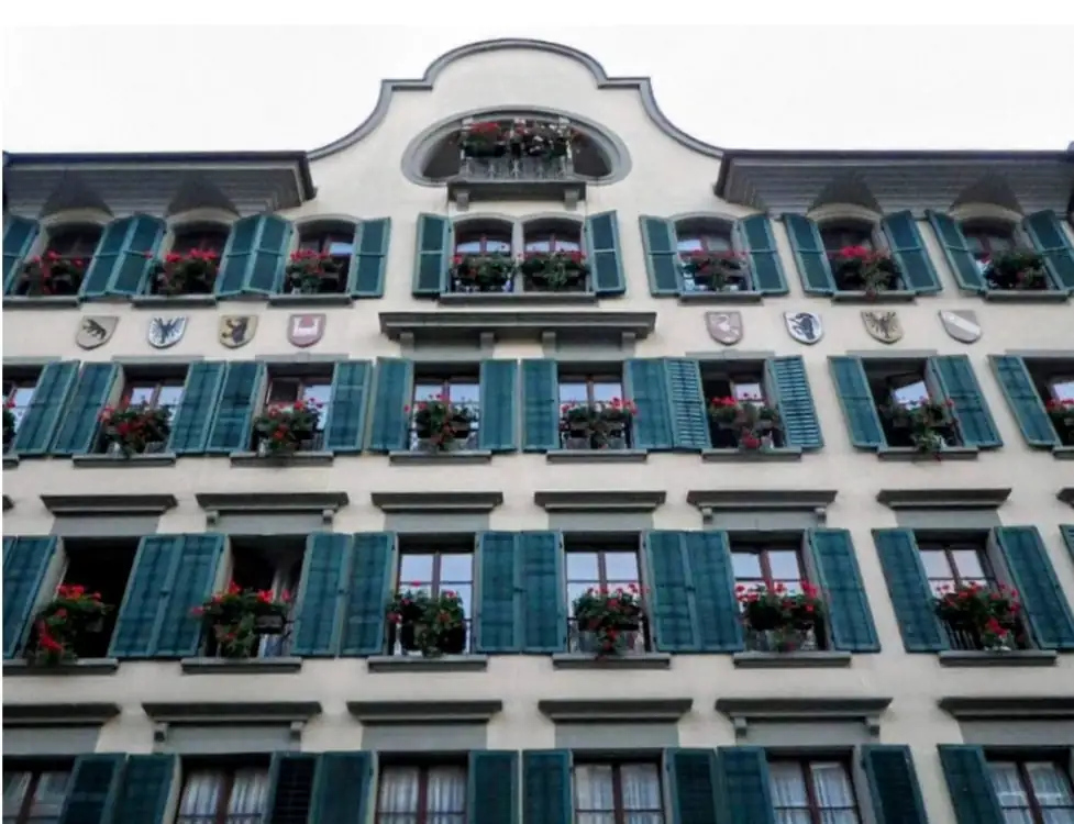 Lake + Cloy Bridge + Thun + Castle Tour Bern, Thun — Happy Tour Switzerland (48)