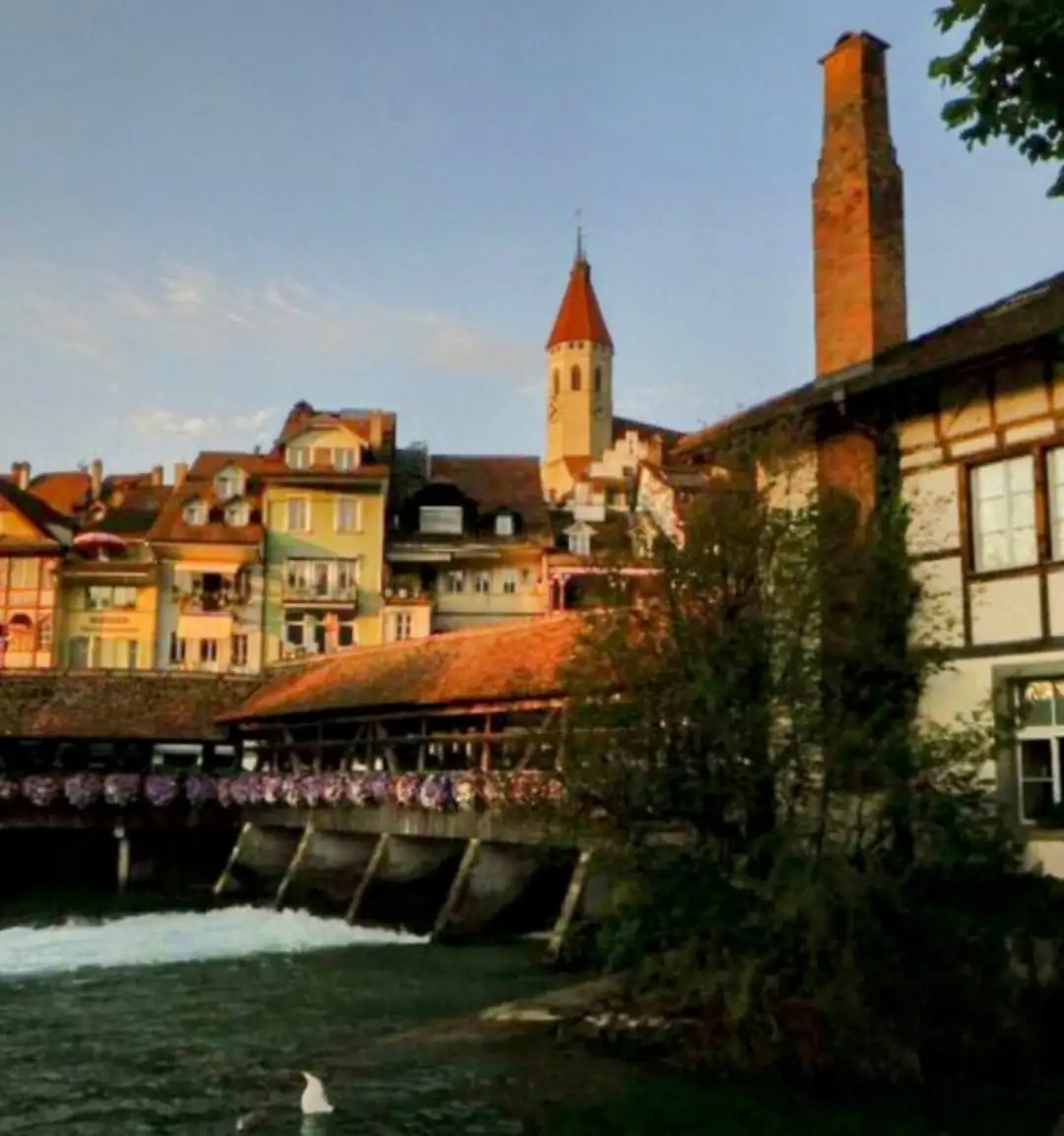 Lake + Cloy Bridge + Thun + Castle Tour Bern, Thun — Happy Tour Switzerland (67)