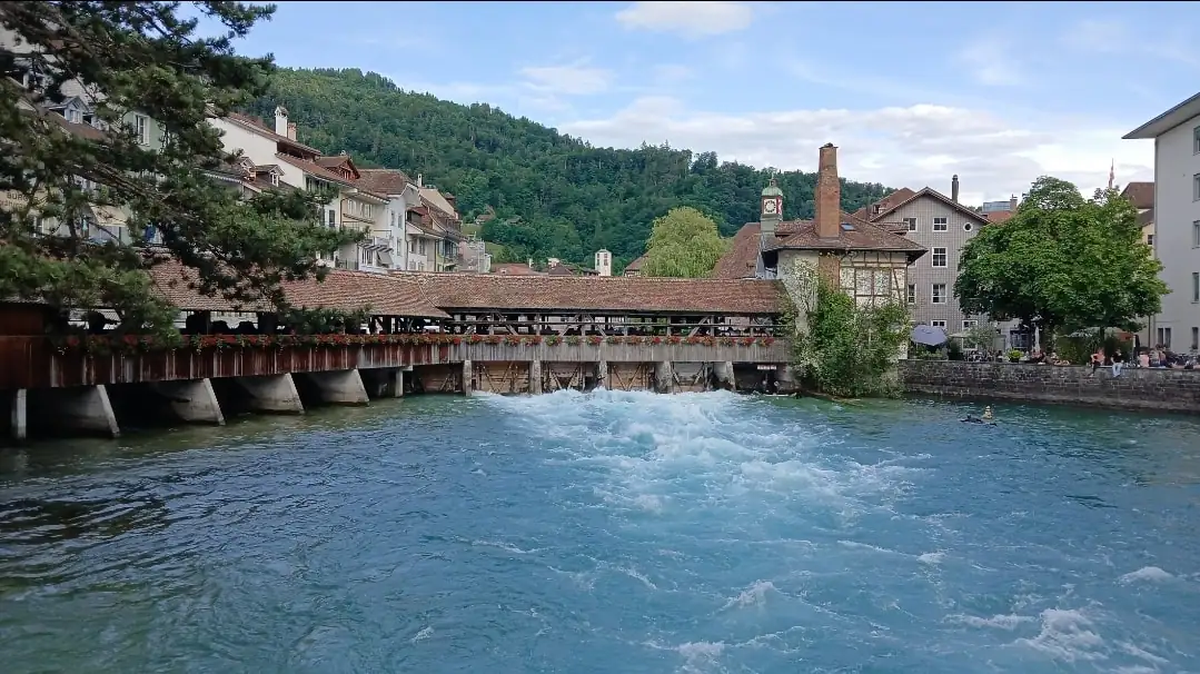 Lake + Cloy Bridge + Thun + Castle Tour Bern, Thun — Happy Tour Switzerland (65)