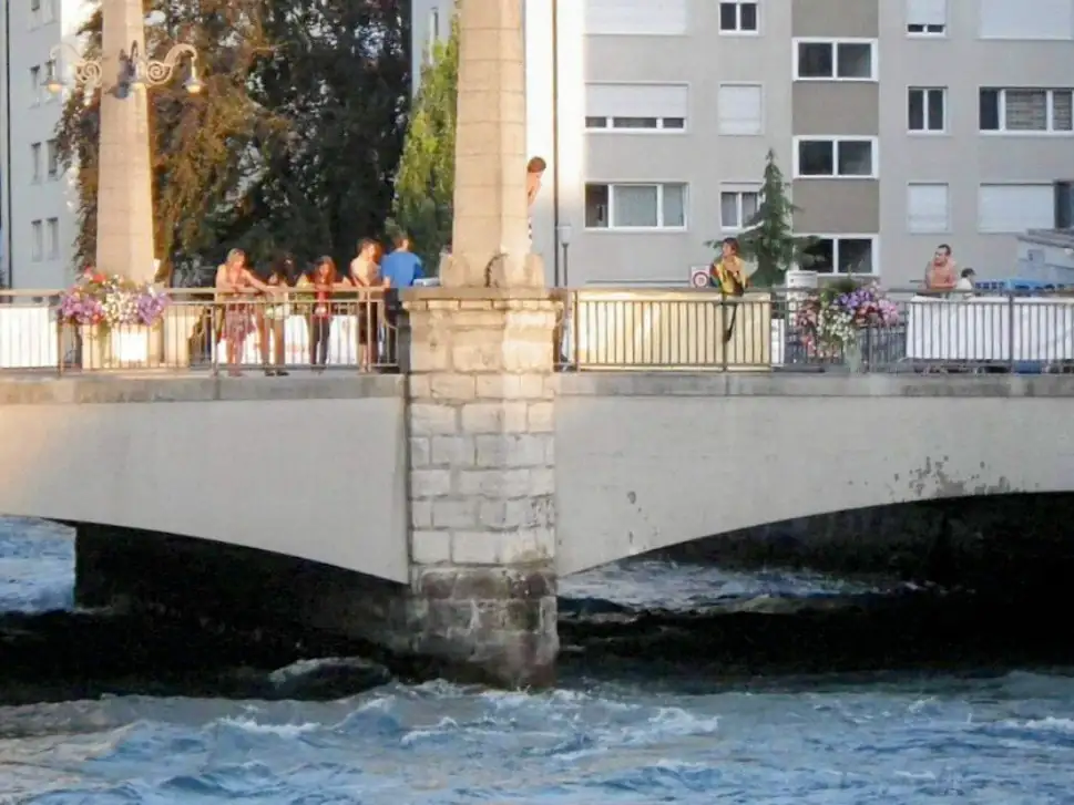 Thun Aare Imgp0175 — Happy Tour Switzerland (51)