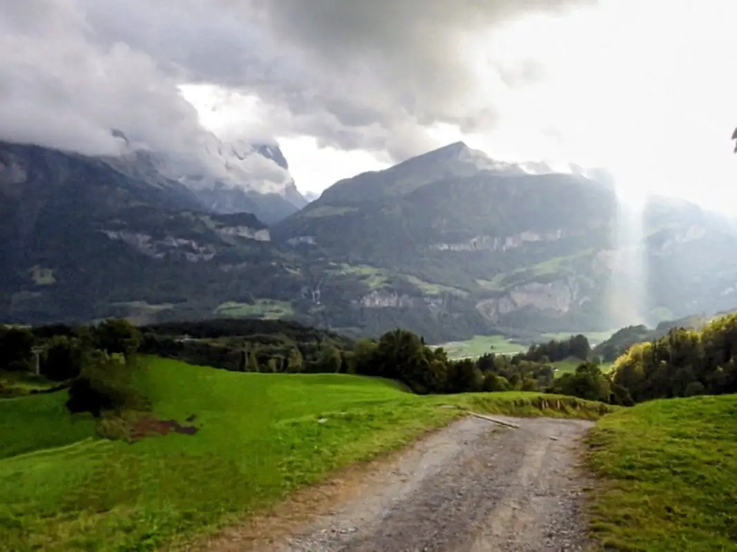 Monster Down Hill Drill Ride Activity — Happy Tour Switzerland (18)