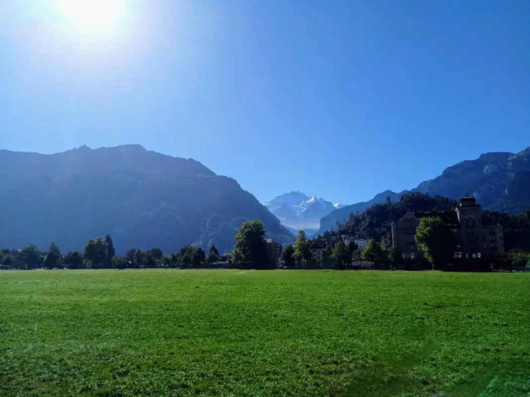 Interlakepglandinnd — Happy Tour Switzerland (6)