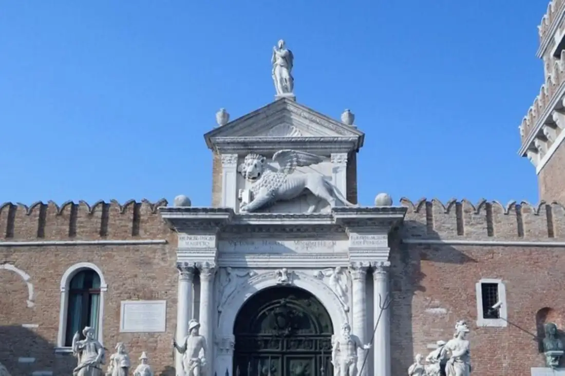 Venice Italy Teleportation Sightseeing — Happy Tour Switzerland (28)