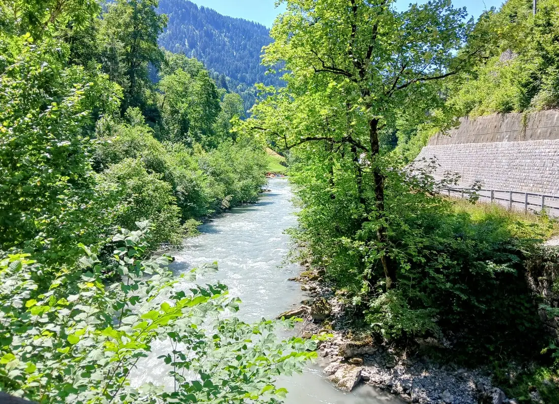 Worlds Most Expensive Town Gstaad Bern, Thun — Happy Tour Switzerland (2)