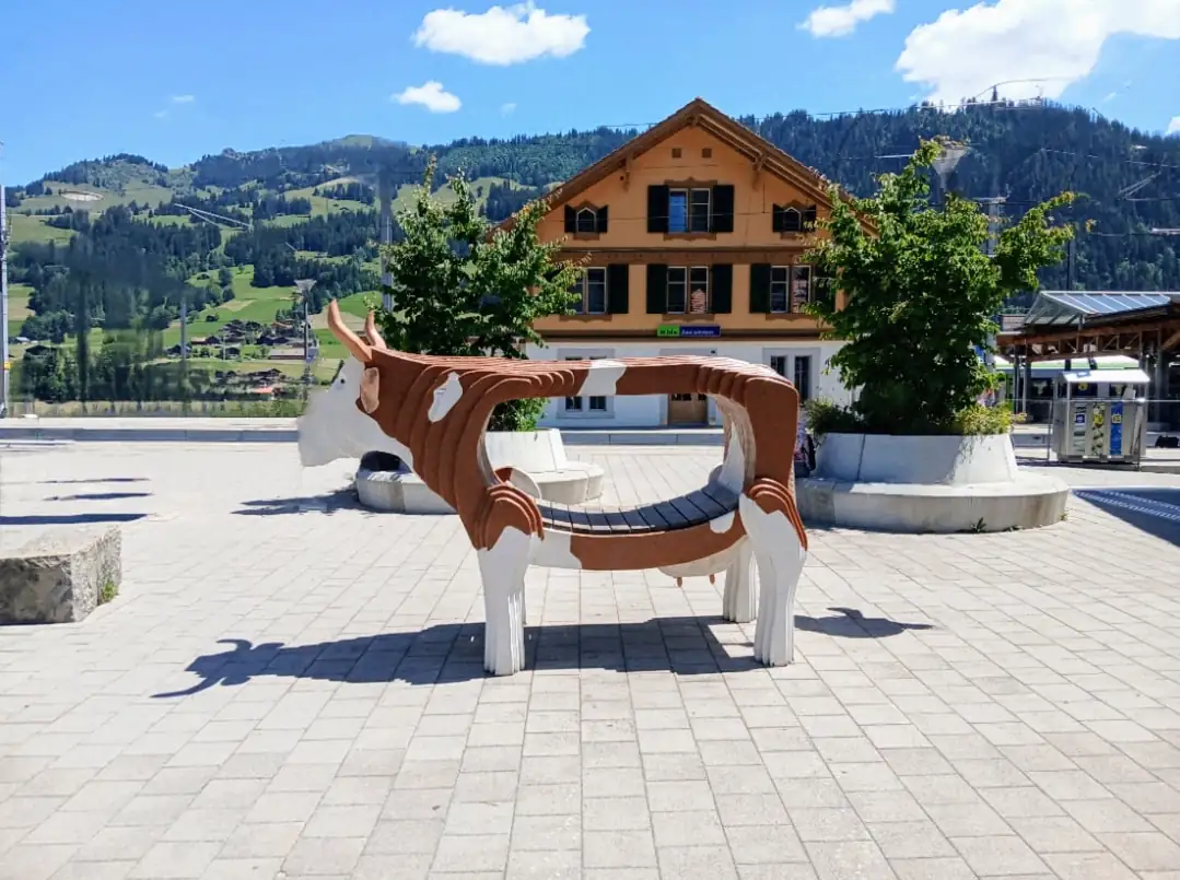 Worlds Most Expensive Town Gstaad Bern, Thun — Happy Tour Switzerland (14)